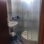 Dupin בית הארחה 3*