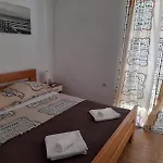 Dupin בית הארחה 3*