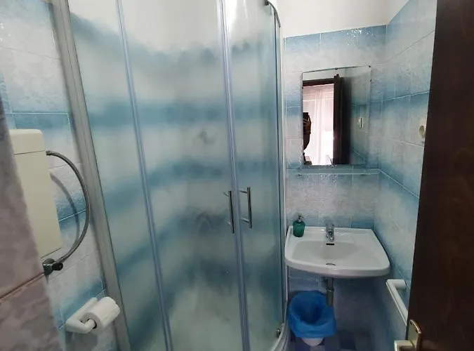 Dupin בית הארחה