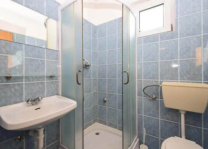 Dupin בית הארחה