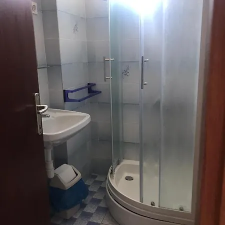 Dupin Gostinjska kuća 3*